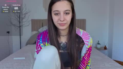 Snapshot of littlee_cherry18 chatting on November 25, 7:52 am Lana online show from November 25, 7:52 am