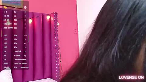 Snapshot of littlee_emilyy_ chatting on February 12, 6:08 am Emily online show from February 12, 6:08 am