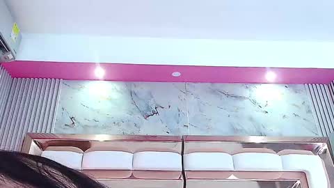 Snapshot of littlee_emilyy_ chatting on February 27, 9:22 am Emily online show from February 27, 9:22 am