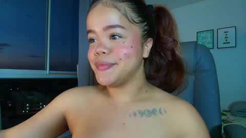 Sophie online show from December 4, 11:13 pm