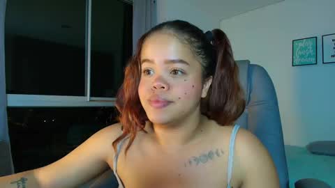 Sophie online show from December 14, 1:28 am