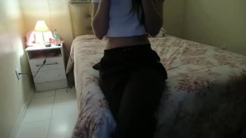 Snapshot of littlejinxxx chatting on September 14, 1:38 am littlejinxxx online show from September 14, 1:38 am