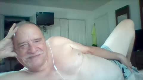 littlekenny1951 online show from October 12, 6:29 pm