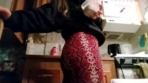 littleleo96 online show from October 18, 8:26 am