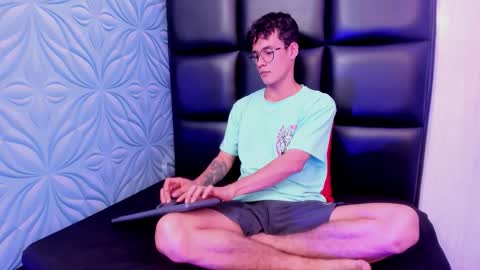 MAX online show from September 9, 12:05 pm