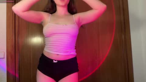 littlemia23 online show from March 5, 8:38 pm