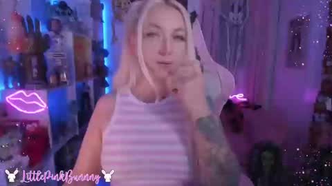 LittlePinkBunnny online show from October 27, 6:17 am