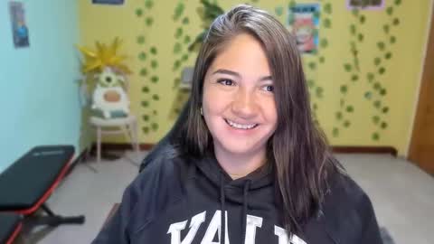 Mia  Wednesday to Sunday 730 am to 1030 am Colombian Hour D online show from February 21, 4:13 am