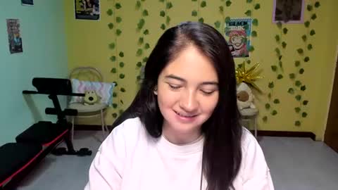 Snapshot of littleprety6969 chatting on June 13, 5:38 am Mia Wednesday to Sunday 730 am to 1030 am Colombian Hour D online show from June 13, 5:38 am