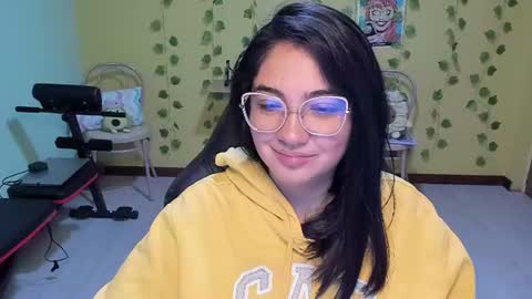 Snapshot of littleprety6969 chatting on June 27, 12:22 pm Mia Wednesday to Sunday 730 am to 1030 am Colombian Hour D online show from June 27, 12:22 pm