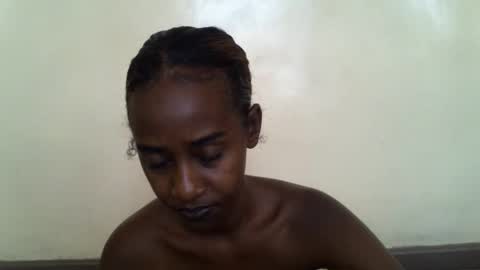 littlesandie online show from October 28, 5:33 am