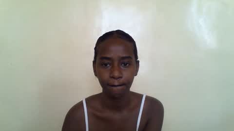 littlesandie online show from October 29, 6:48 am