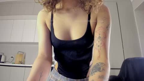 Ayumi or Yumi online show from October 15, 12:44 am