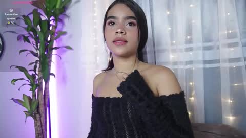 Snapshot of littletammy_ chatting on September 26, 1:15 pm littletammy_ online show from September 26, 1:15 pm