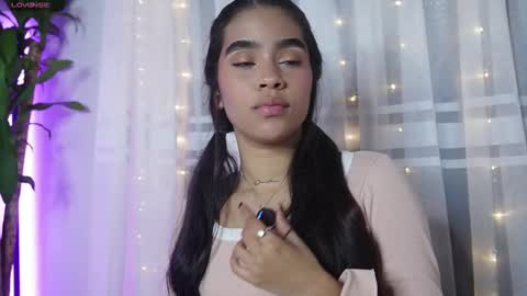Snapshot of littletammy_ chatting on October 2, 1:40 pm littletammy_ online show from October 2, 1:40 pm