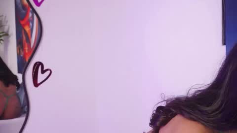 littletammy_ online show from November 28, 2:53 pm