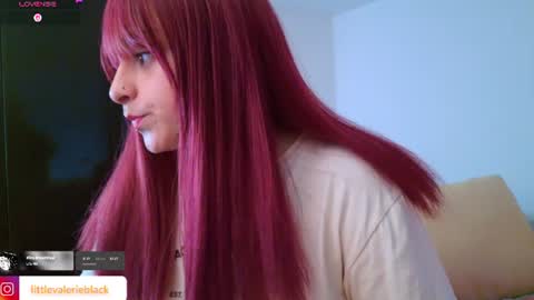 Valerie  online show from July 8, 1:43 am