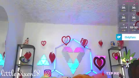 littlevixen18 online show from March 10, 2:33 pm