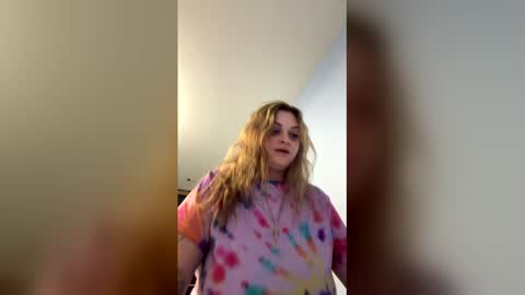 Snapshot of littytothetitty chatting on April 9, 4:23 am Nina online show from April 9, 4:23 am