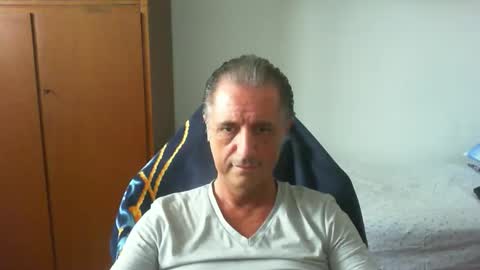 liuk53 online show from June 2, 11:45 am