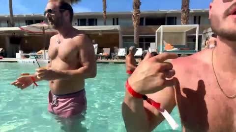 Liv and Drew online show from April 21, 10:34 pm