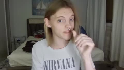 Snapshot of livbellelive chatting on February 16, 7:38 pm Liv Winters online show from February 16, 7:38 pm