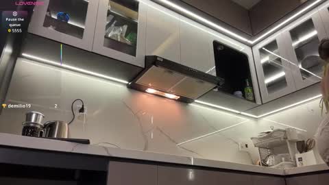 live_myself online show from March 9, 4:16 am