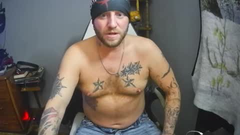 livingpuddle online show from November 30, 2:32 pm