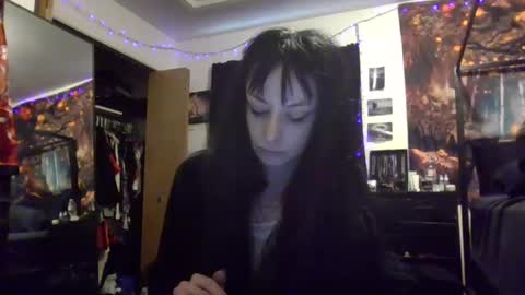 Liv Mirage online show from December 28, 6:50 pm