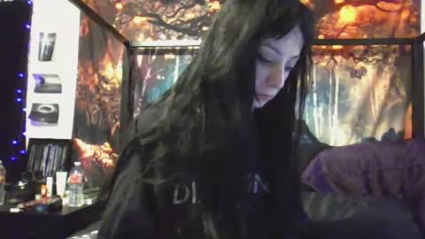 Liv Mirage online show from January 11, 5:18 pm