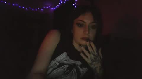 Liv Mirage online show from December 4, 1:42 pm