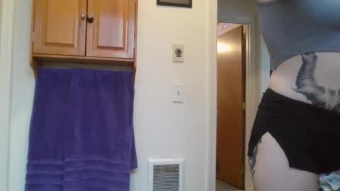 Liv Mirage online show from January 7, 8:33 pm