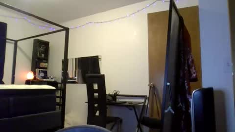 Liv Mirage online show from February 3, 2:53 am