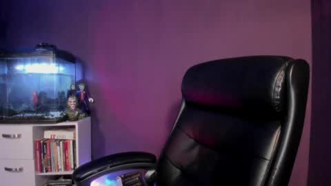 LixRose online show from April 7, 8:20 pm