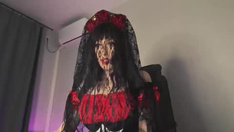 Liya Ray online show from October 25, 3:07 pm