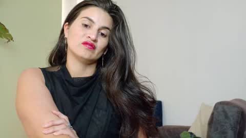 liz online show from December 13, 8:04 pm