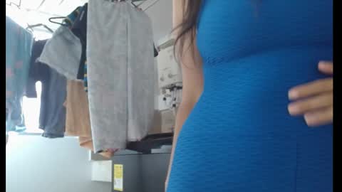 liz_fe online show from April 22, 8:43 pm