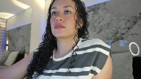 Liz  online show from November 7, 10:15 am