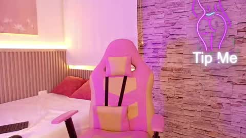 liz_monserrat online show from October 8, 7:44 pm