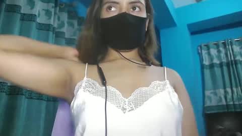 Snapshot of liza590865 chatting on December 1, 5:51 pm liza590865 online show from December 1, 5:51 pm