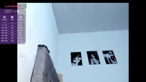 liza_25 online show from August 4, 4:15 am
