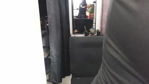 Snapshot of liza_thurner chatting on December 19, 12:24 am Liza Thurner online show from December 19, 12:24 am