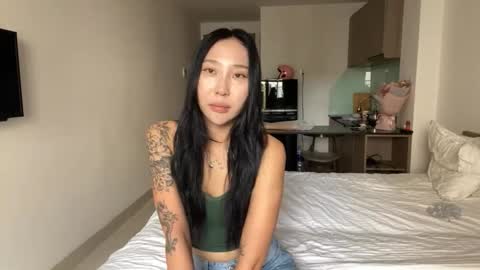 Lizz online show from November 12, 8:15 am