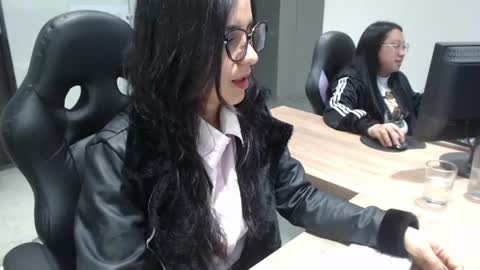 Snapshot of lizeth_white chatting on June 22, 8:28 pm lizeth_white online show from June 22, 8:28 pm