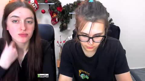 Lizi  online show from January 10, 1:52 pm