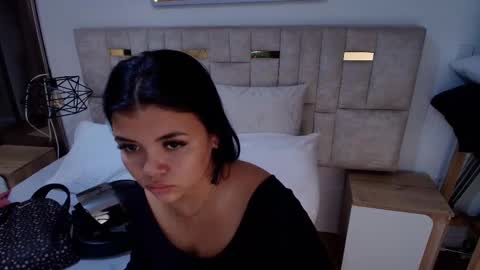 Lizz  online show from December 2, 11:26 am