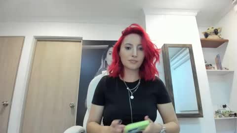 lizzdoux online show from October 4, 2:20 am