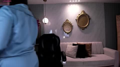 Lizzi  online show from October 24, 8:38 pm