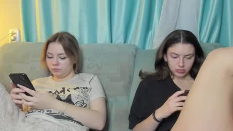 lizzi_muur online show from December 11, 6:52 pm