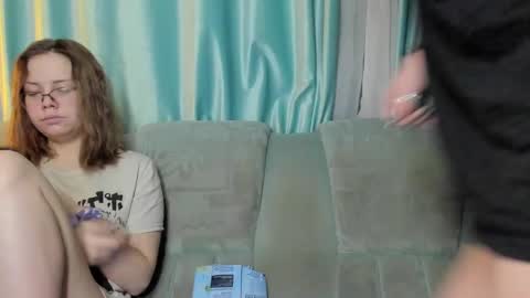 lizzi_muur online show from December 16, 3:00 pm